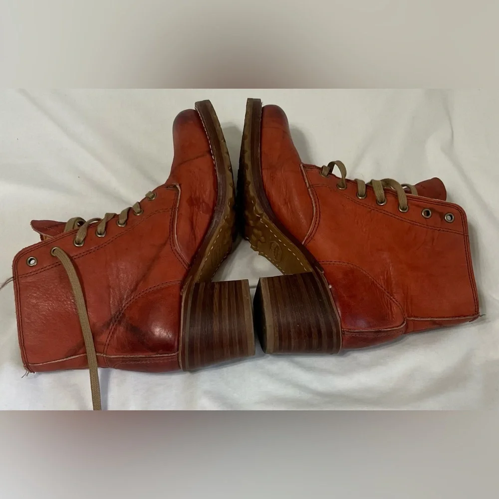 RARE Frye Sabrina 6G Lace Up Genuine Cognac Leather Classic Combat Boots - Picture 6 of 11